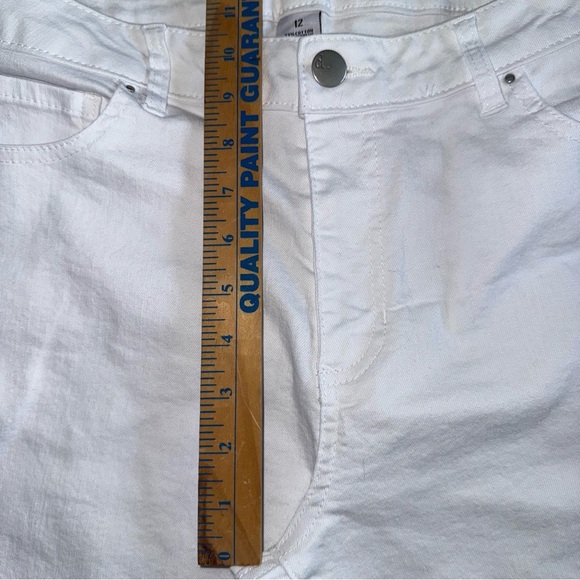 d. jeans Woman’s Skinny White Jeans size 12 ankle pants frayed edge - Picture 4 of 9